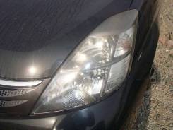 Фара. Toyota Isis, ANM10, ZNM10, ANM15 Двигатели: 1AZFSE, 1ZZFE