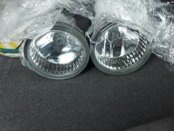 Фара противотуманная. Toyota Kluger V, MCU20, ACU20, MHU28, ACU25, MCU25 Toyota MR-S, ZZW30 Toyota Prius, NHW20 Двигатели: 3MZFE, 2AZFE, 1MZFE, 1ZZFE...