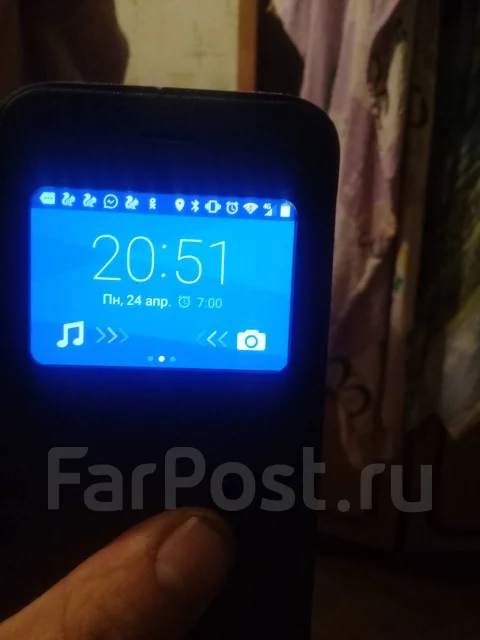 ZTE Blade S7. �/� ����