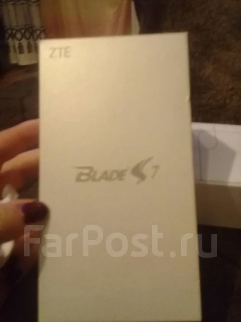 ZTE Blade S7. �/� ����