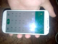 Samsung Galaxy S4. �/�