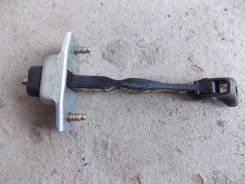 Ограничитель двери. Toyota Vista Ardeo, ZZV50G, ZZV50
