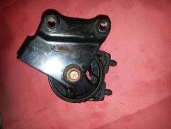 Подушка двигателя. Mazda Ford Festiva Mini Wagon, DW5WF, DW3WF Mazda Ford Festiva, D25PF, D23PF Mazda Demio, DW3W, DW5W