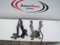Крепление капота. Mazda Demio, DY3R, DY5W, DY3W, DY5R