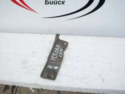 Крепление капота. Honda Torneo, CF4, CF3, CF5 Honda Accord, CF5, CF4, CF7, CF6, CF3, CF2