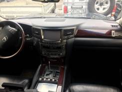 Панель приборов. Lexus LX570