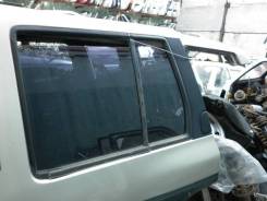 Форточка двери. Nissan Terrano, WBYD21, WHYD21 Двигатели: TD27, TD27T, VG30E, VG30I