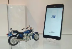 ZTE Grand. �/�