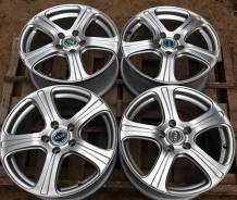 Bridgestone FEID. 7.0x17, 5x114.30, ET38, ЦО 73,1 мм.