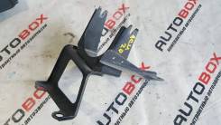 Крепление abs. Toyota Kluger V, MCU20, ACU20, ACU25, MCU25 Toyota Kluger, MCU28 Двигатели: 2AZFE, 1MZFE, 3MZFE