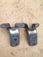 Крепление боковой двери. Toyota: Yaris, Corolla Rumion, RAV4, Noah, Passo Sette, IS300, Succeed, Vitz, Ractis, Corona, Highlander, Crown, Sai, Aqua, i...