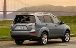 Mitsubishi Outlander. 123, 2 4 LITRA