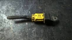 Датчик airbag. Toyota: Corolla, Corolla Rumion, Tarago, Previa, RAV4, Auris, Corolla Axio, Corolla Fielder, Blade, Camry, Estima, Scion Двигатели: 1NZ...