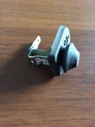 Концевик двери боковой. Mitsubishi Delica, PD8W, PE8W Двигатель 4M40