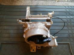 Печка. Toyota Ractis, NCP100, SCP100, NCP105 Двигатели: 1NZFE, 2SZFE
