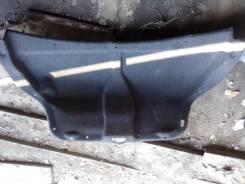 Обшивка крышки багажника. Toyota Avensis