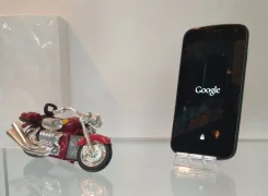 Samsung Galaxy Nexus GT-i9250. �/�