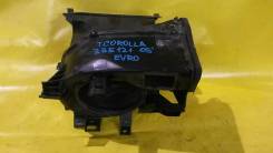 Корпус моторчика печки. Toyota Corolla, ZZE120, ZZE121, CDE120, ZZE121L Двигатели: 4ZZFE, 3ZZFE, 1CDFTV