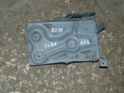 Кронштейн под аккумулятор. Nissan Cube, ANZ10, AZ10, Z10 Двигатели: CG13DE, CGA3DE