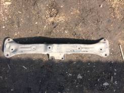 Балка поперечная. Toyota: Corolla, Corolla Levin, Sprinter, Sprinter Marino, Sprinter Trueno, Corolla Ceres, Corolla Spacio, Sprinter Carib, Corolla S...