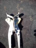 Крепление капота. Toyota Wish, ZNE10, ZNE10G, ZNE14, ZNE14G Двигатель 1ZZFE