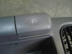 Кнопка включения противотуманных фар. Nissan Atlas, H2F23, H41, H4F23, J2F23, K2F23, K4F23, M2F23, M4F23, M6F23, N2F23, N4F23, N6F23, P2F23, P4F23, P6...