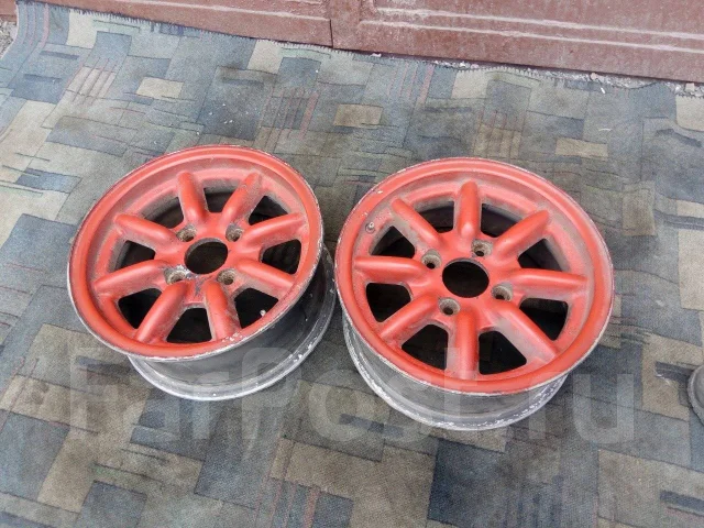Black Racing. 6.0x14", 4x114.3, ET22 ����