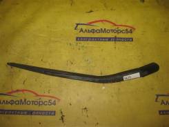 Дворник 5-й двери TOYOTA COROLLA RUNX