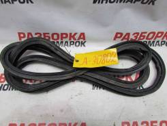 Уплотнитель багажника Toyota Corolla (E150)
