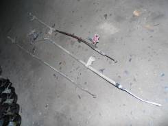 Тросик ручного тормоза. Toyota Hiace Regius Toyota Touring Hiace Toyota Regius, RCH47, KCH46 Двигатели: 1KZTE, 3RZFE