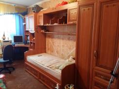 Гарнитуры и наборы.