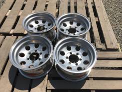Mickey Thompson. 8.0x15, 6x139.70, ET-28, ЦО 110,0 мм.