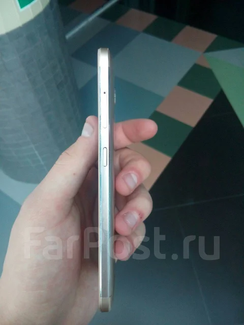 ZTE Blade V7. �/� ����