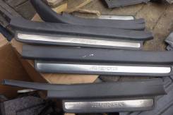 Накладка на порог. Toyota Avensis, AZT251, AZT250, ZZT250, ADT251, ADT250, ZZT251, CDT250 Двигатели: 1CDFTV, 1AZFSE, 3ZZFE, 1AZFE, 2ADFHV, 2ADFTV, 2AZ...