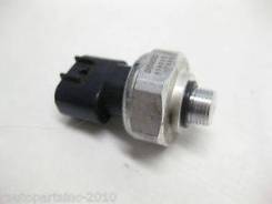 Датчик давления фреона. Lexus: IS350, RX330, RX350, LS460, IS250, IS250C, GS460, CT200h, LS600h, GS450h, RX450h, LX570, GS430, LS460L, IS350C, GS250...
