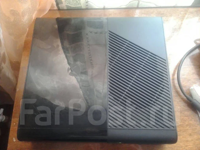 Microsoft Xbox 360 E ����