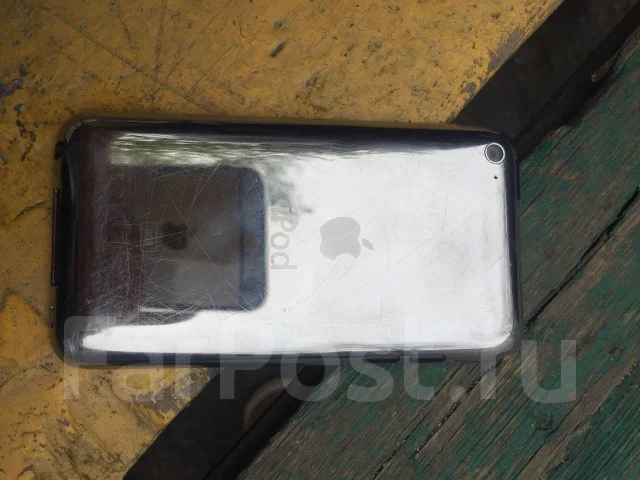Apple iPod touch 4. ����