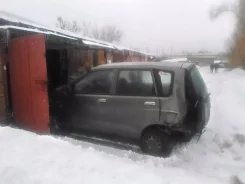 Mitsubishi Dingo ����