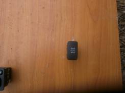 Кнопка включения 4wd. Toyota Estima, ACR40W, ACR40 Двигатель 2AZFE