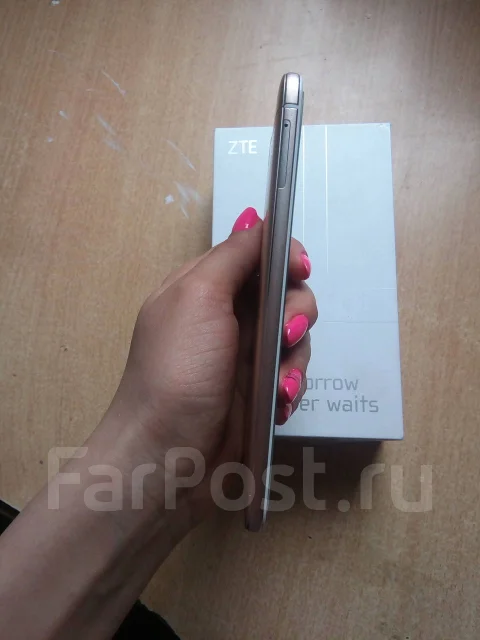 ZTE Blade X7. �/� ����