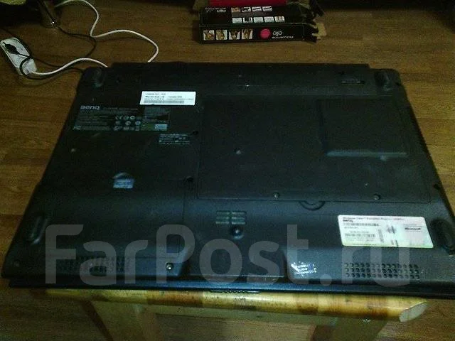 BenQ Joybook. 15.4", 1,7����, WiFi: 1. ��� ����� �� ������� ����