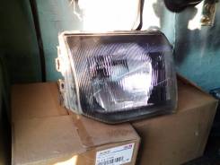 Фара. Mitsubishi Pajero, V44WG Двигатель 4D56