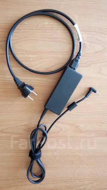 HP Pavilion 17-e165sr. 16", 2 600����, ��� 4 ��, ���� 500���, WiFi: 1, Bluetooth: 1, ����������� �� 4��. ����