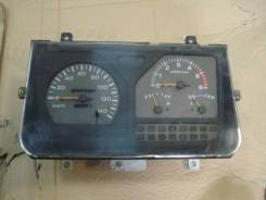 Панель приборов. Nissan Atlas, P4F23 Двигатель TD27