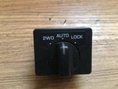 Кнопка включения 4wd. Nissan Caravan Elgrand, AVWE50, ALWE50, AVE50, ALE50 Nissan Homy Elgrand, ALE50, AVWE50, AVE50, ALWE50 Nissan Elgrand, ATE50, AP...
