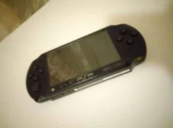 Sony PSP Street E1000 ����