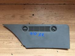 Лючок кармана в багажнике. Nissan Caravan Elgrand, ALE50, ALWE50, AVE50, AVWE50 Nissan Elgrand, ALE50, ALWE50, APE50, APWE50, ATE50, ATWE50, AVE50, AV...