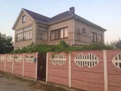 Продам дом в Краснодарском крае г Абинск. Г. Абинск пер Мостостроителей д 36, р-н Абинский, площадь дома 187 кв. м., централизованный водопровод, элек...