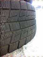 Bridgestone Blizzak Revo. Зимние, без шипов, износ: 40%, 2 шт