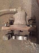 Скоба суппорта. Toyota Camry, ACV40, AHV40, GSV40, ACV45, ACV41 Двигатели: 2GRFE, 2AZFE, 2AZFXE, 1AZFE